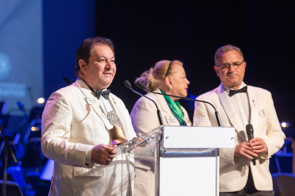 XIII. Kantharosz Gála