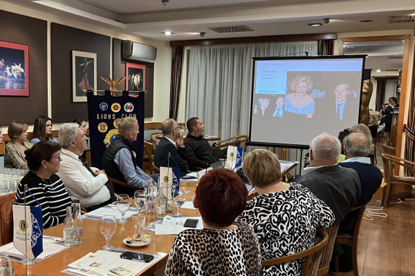 Az Első Győri LC második klubülése a Győr LEO Club részvételével