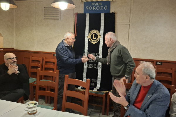 Tiszteletbeli tagi elismeréseket adott át a Szeged Első Lions Club
