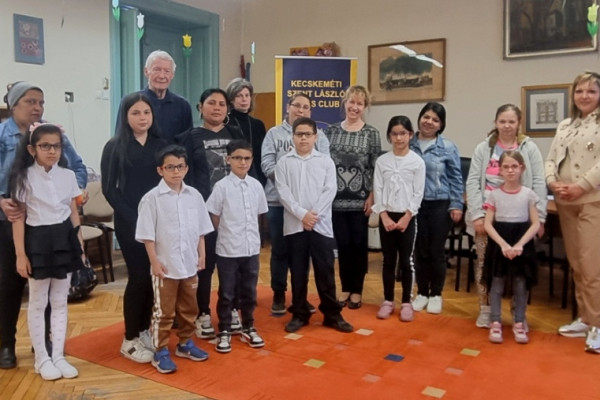 Újabb kisgyermekek kaptak szemüveget a Kecskeméti Szent László Lions Clubnak köszönhetően
